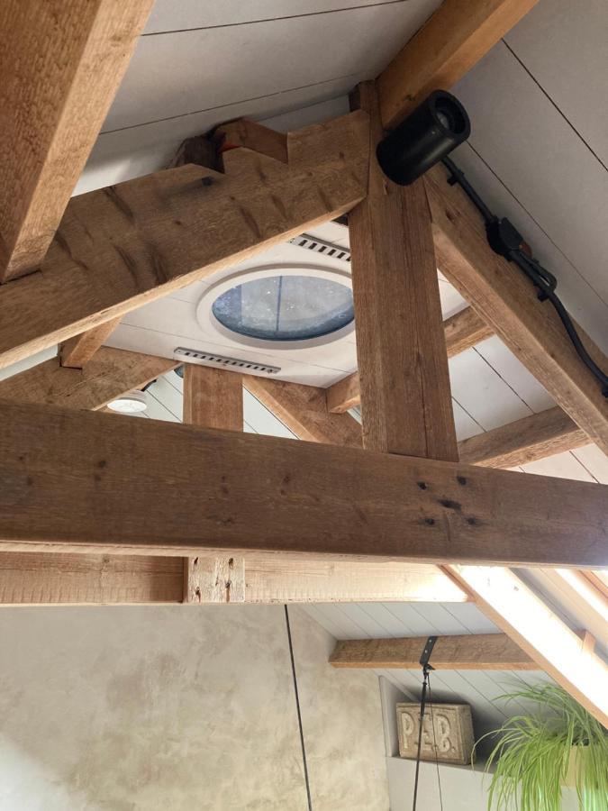 Tiny House Van Hoogspanning Naar Ontspanning Wirdum Exterior foto