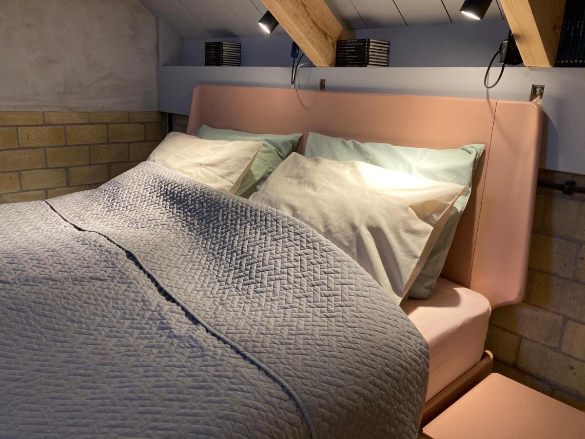Tiny House Van Hoogspanning Naar Ontspanning Wirdum Exterior foto