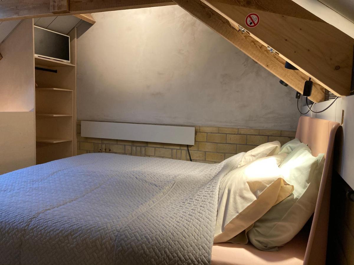 Tiny House Van Hoogspanning Naar Ontspanning Wirdum Exterior foto